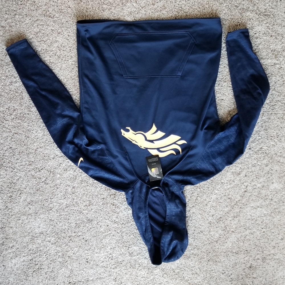 Fleece Bronco hoody- never worn or washed XL Ladies